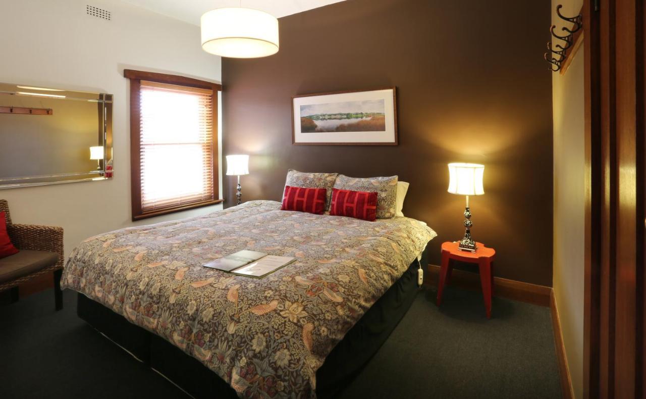 Kermandie Hotel Port Huon Exterior photo