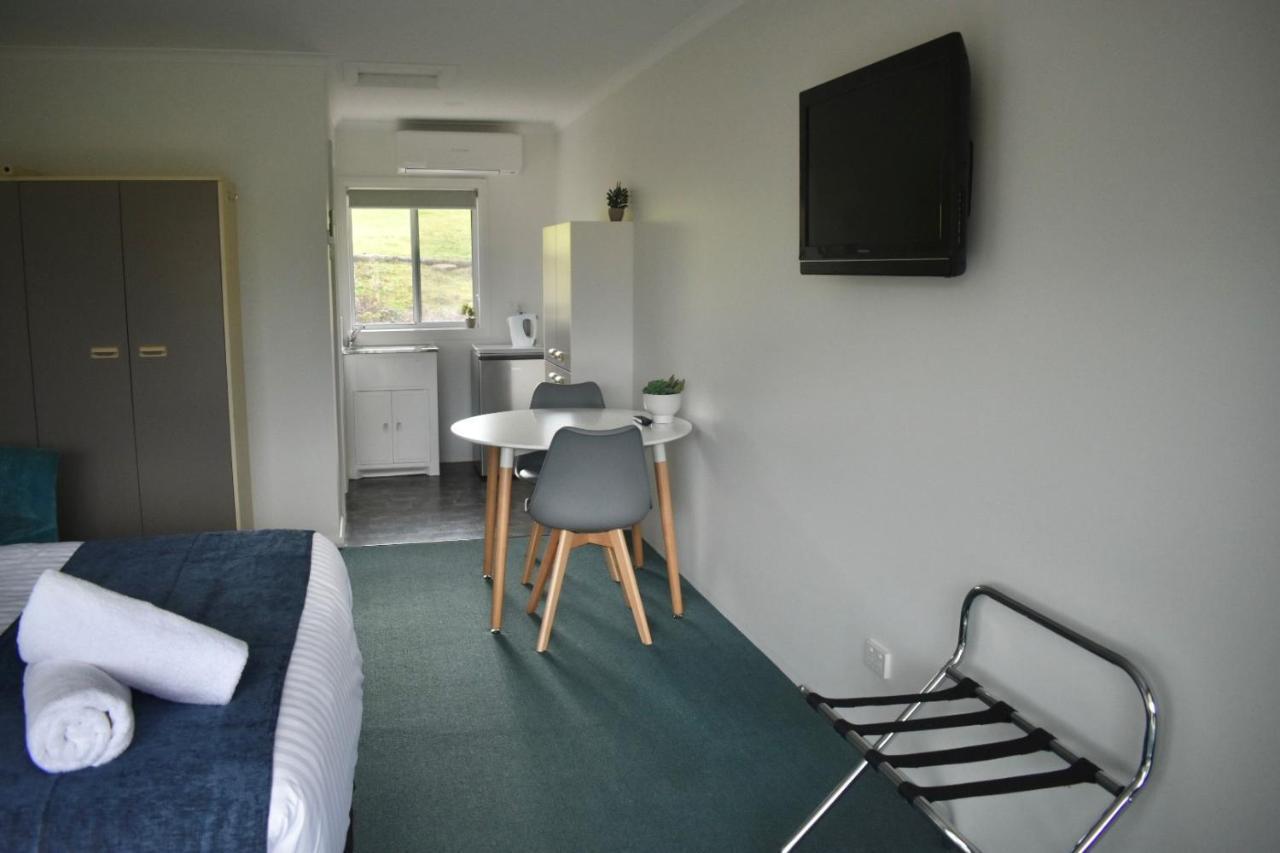 Kermandie Hotel Port Huon Exterior photo