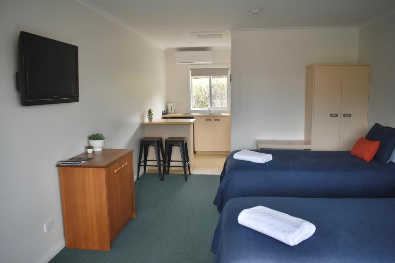 Kermandie Hotel Port Huon Exterior photo